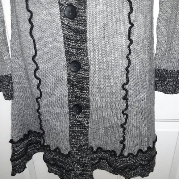 Small, Long Knit Sweater * Check Measurements * Grey * Like New * Tall, Med, Reg - Picture 7 of 14